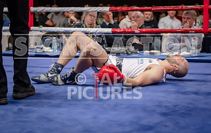 BOUT 8 - Rusian Gogercaks v Ricky Barrett-17 - BOUT 8 - Rusian Gogercaks v Ricky Barrett