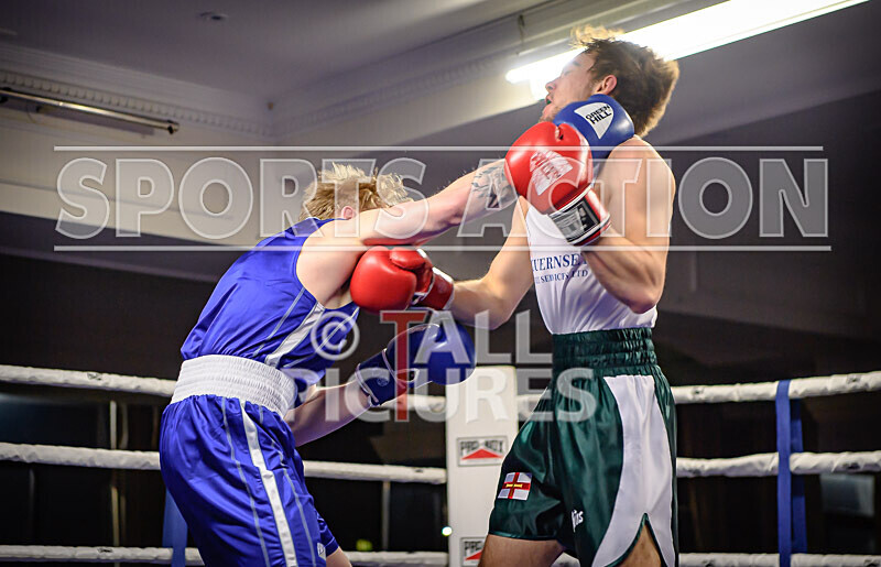 BOUT 5- Martin Kublickis v Robbie Chipcase-19 - BOUT 5 - Martin Kublickis v Robbie Chipcase