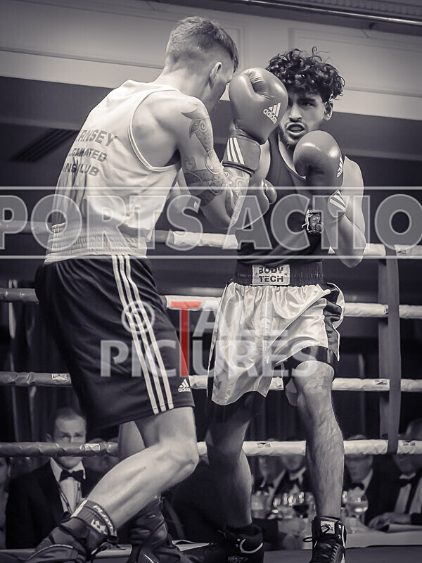 BOUT- 6 - Emile Prevel v Moin Khan-26 - BOUT: 6 - Emile Prevel v Moin Khan