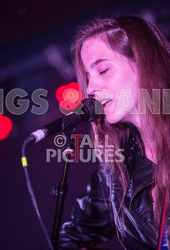 Isabelle Sheil-4 - ISABELLE SHEIL