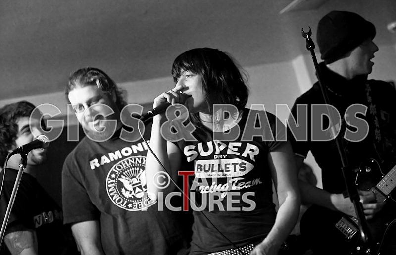 The Nelkons-3 - THE NELKONS
