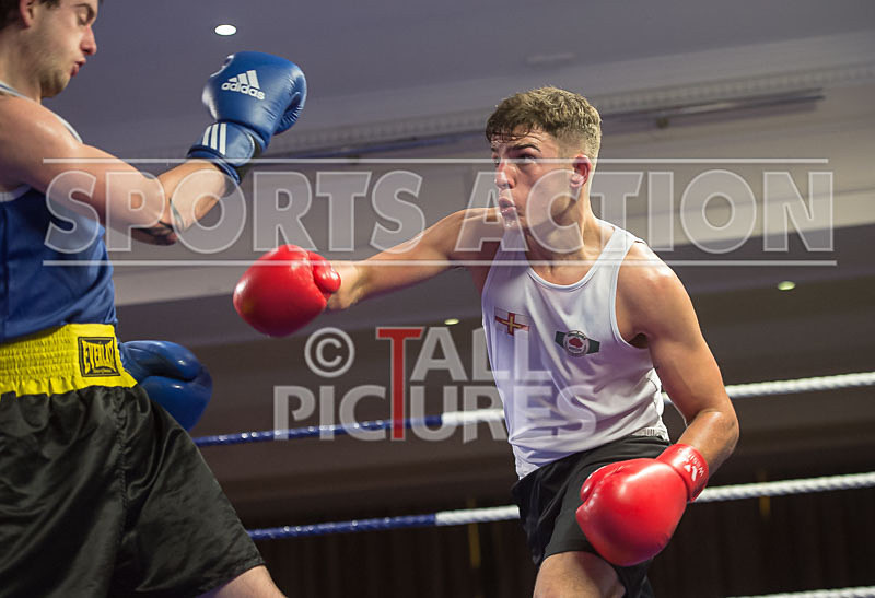 Bout 8 - Billy Le Poullain v Phillip Price-2 - DINNER BOXING_20-11-2015 - THE PRESS EDIT
