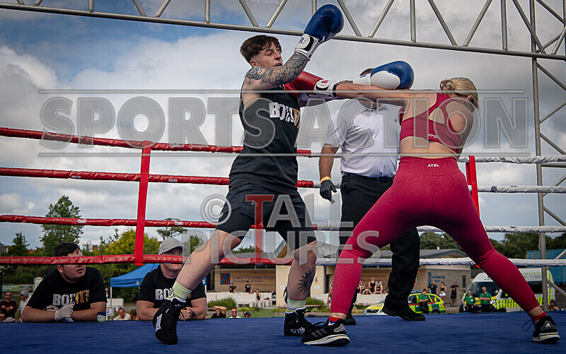 BOUT 5- Leonie Chardonnay Pike v Ellie Rocky Robinson-18 - BOUT 5- Leonie 'Chardonnay' Pike v Ellie 'Rocky' Robinson