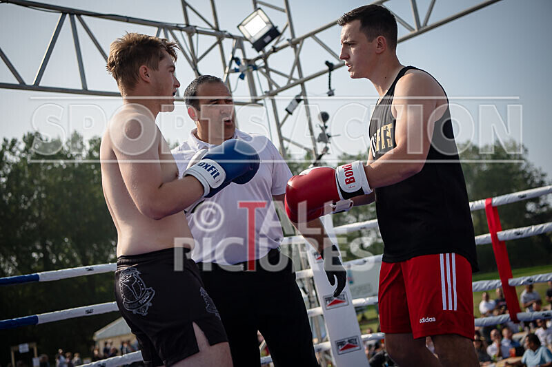 BOUT 1 - Ivan -El Terrible- v Elliot Cocket-5 - BOUT 1 - Ivan 'El Terrible' Donaldson v Elliot Cocket