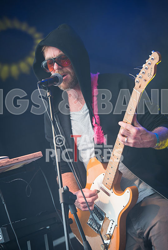 The Devil and the Deep-3 - THE DEVIL AND THE DEEP