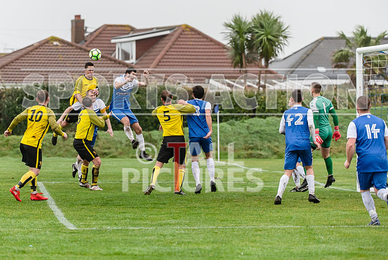 Rovers v Alderney_01-12-2018-16 - ROVERS v ALDERNEY_01-12-2018