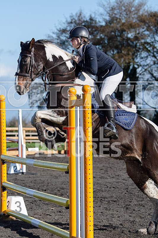 Senior Showjumping_10-11-2019-12 - BS GUERNSEY RALLY 2019-SENIORS