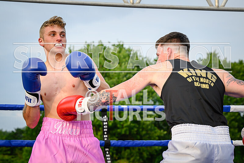 BOUT 11 - Raging Bull Jay Rive v Reece the Bomber Blondel-23 - BOUT 11 - 'Raging Bull' Jay Rive v Reece 'the Bomber' Blondel