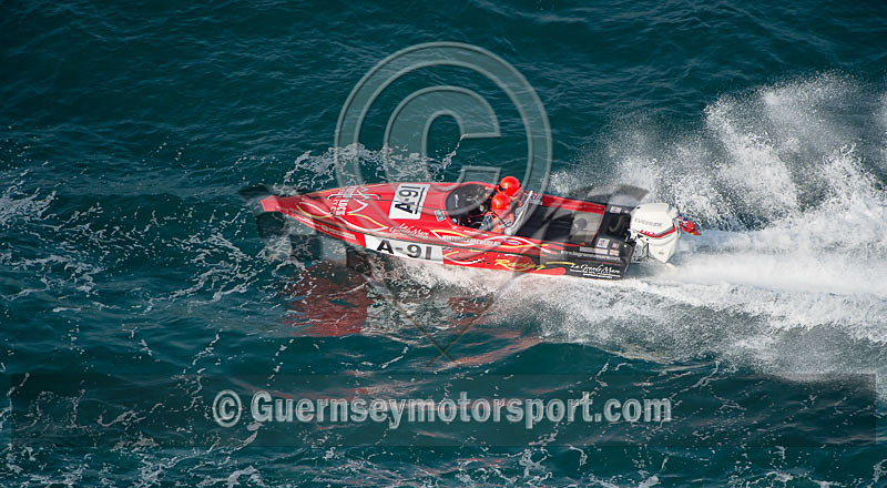 Worlds Powerboats_2014_Race-1-397 - UIM CLASS 3A & 3B WORLD OFFSHORE CHAMPIONSHIP_RACE-1