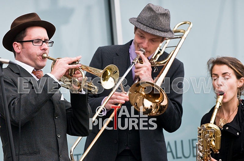 Lib Day08-105 - 2008 DAYTIME ATMOSPHERE