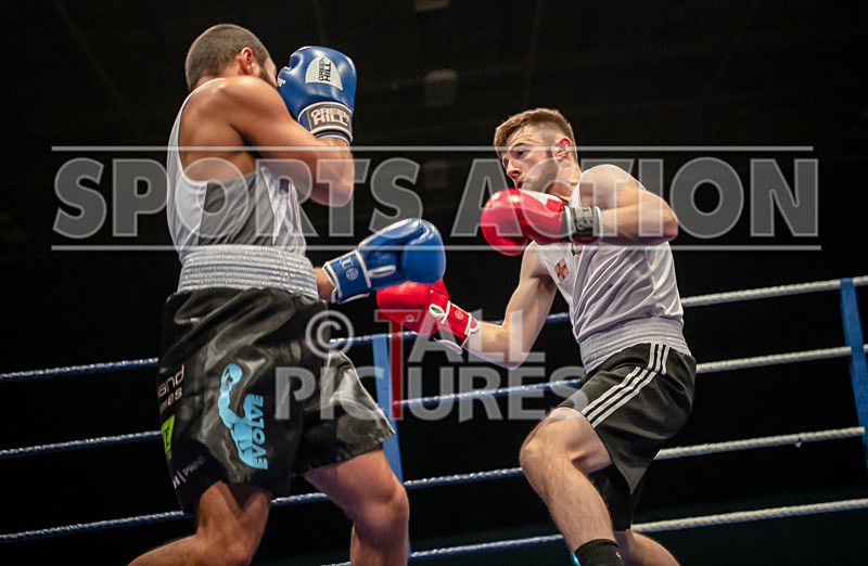 BOUT-19 - Chris Sumner v Courtney Frimpong-10 - BOUT-19 - Chris Sumner v Courtney Frimpong