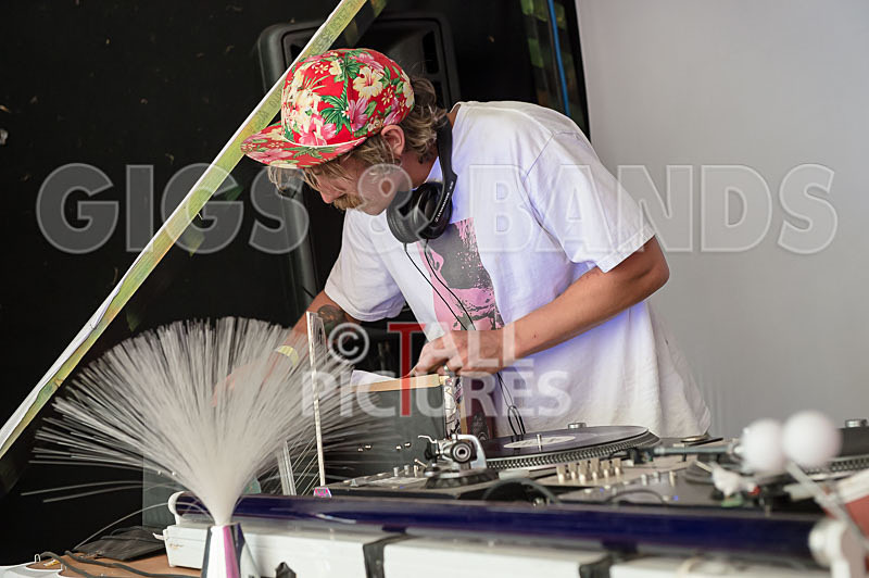 Chaos Peace Tent 2014-23 - CHAOS 2014... THE PEACE TENT