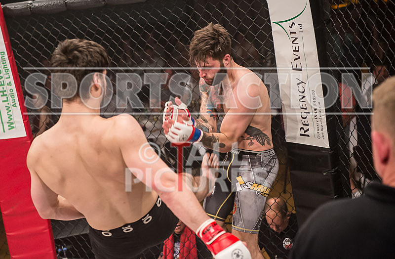 Michael Davies v Lewis Clapham-17 - MMA BRITISH LIGHTWEIGHT CHAMPIONSHIP