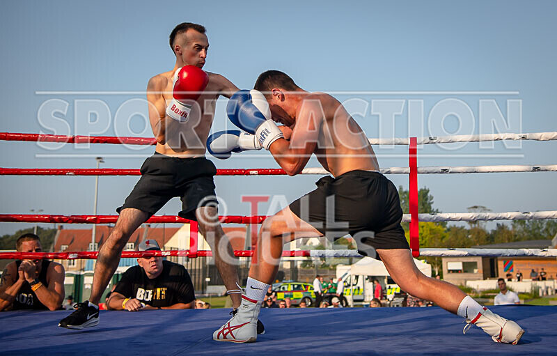 BOUT 10 - Myles -Dangerous- Duquemin v Jordan -the Rookie- Redwood-24 - BOUT 10 - Myles 'Dangerous' Duquemin v Jordan 'the Rookie' Redwood
