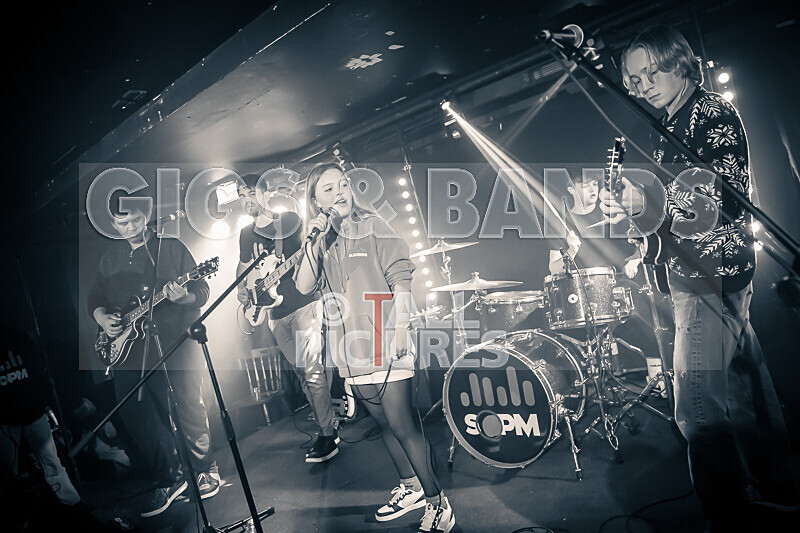 Motionless-54 - MOTIONLESS