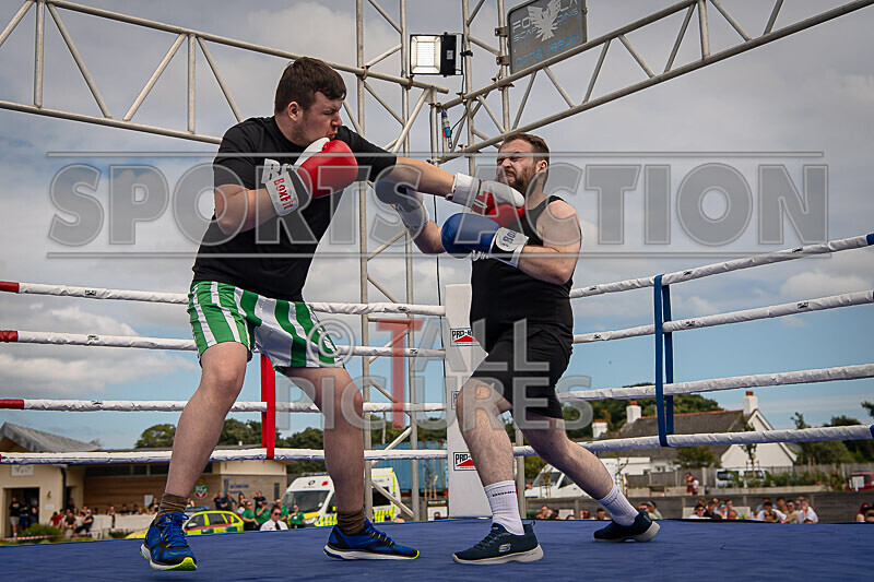 BOUT 1- Iron Mike Carre v Martin in Need of Help-17 - BOUT 1- 'Iron' Mike Carre v Martin 'in Need of' Help