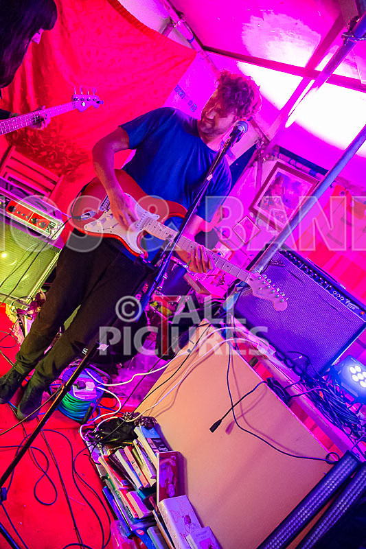 Hot Plastic-31 - HOT PLASTIC