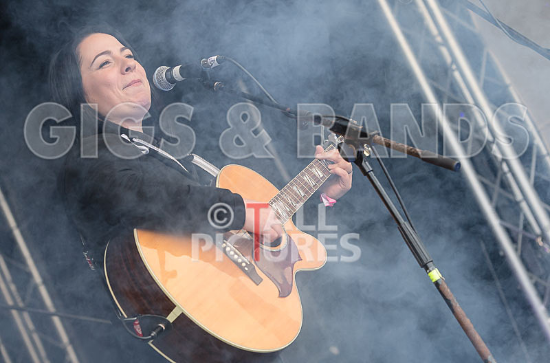 Lucy Spraggan-1 - LUCY SPRAGGAN
