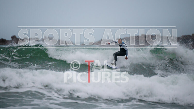 Surfing_01-11-2020-108 - SURFING AT VAZON BAY GUERNSEY