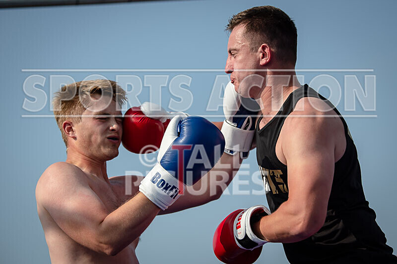 BOUT 1 - Ivan -El Terrible- v Elliot Cocket-33 - BOUT 1 - Ivan 'El Terrible' Donaldson v Elliot Cocket