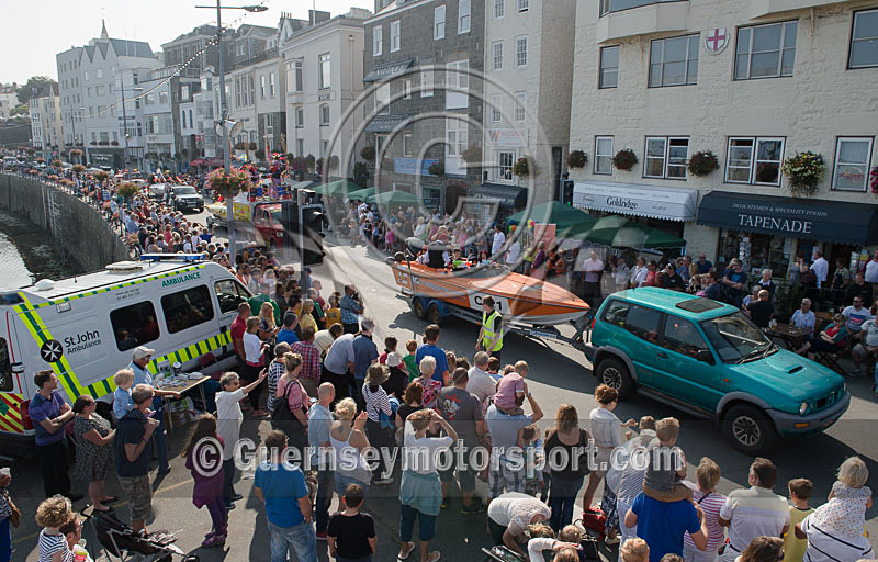 Powerboat Parade_2014-76 - UIM WORLD OFFSHORE CHAMPIONSHIP BOAT PARADE