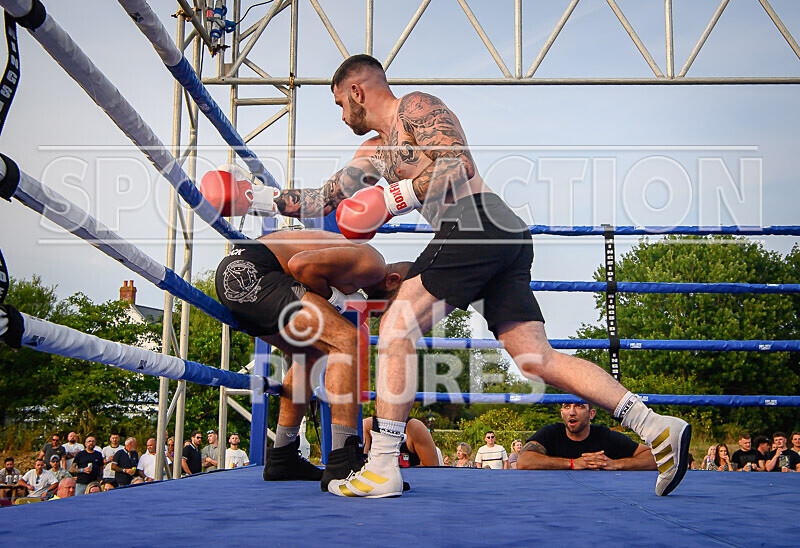 BOUT 12 - Dom Boyce v Koen Kraken Le Prevost-34 - BOUT 12 - Dom Boyce v Koen 'Kraken' Le Prevost