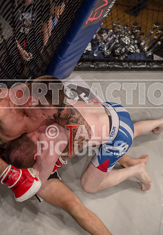 James Mapley v Chris Burton-14 - BOUT 14