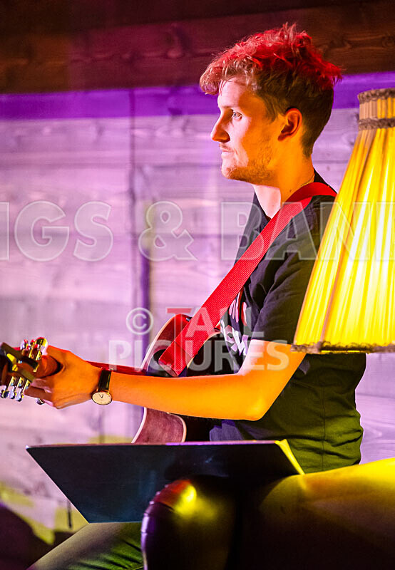 SoPM Christmas Concert 2019-38 - SCHOOL OF POPULAR MUSIC CHRISTMAS CONCERT 2019
