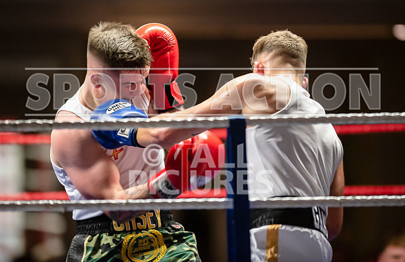 Sparring Bout-7_Casey De La Mare v Billy Poullain-13 - Sparring Bout-7_Casey De La Mare v Billy Poullain
