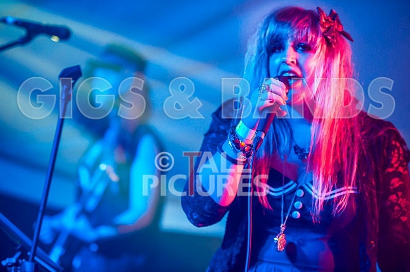 Static Alice-1 - STATIC ALICE