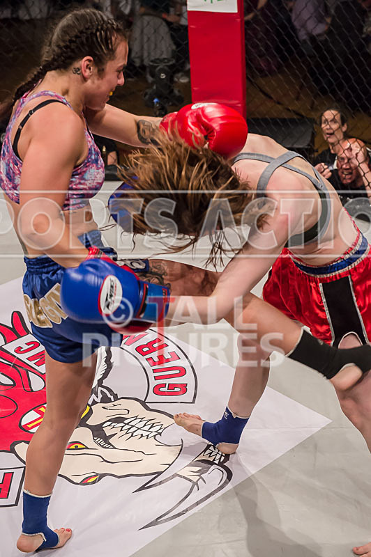 Stephanie Douglas v Lauren Sillence-28 - BOUT 6