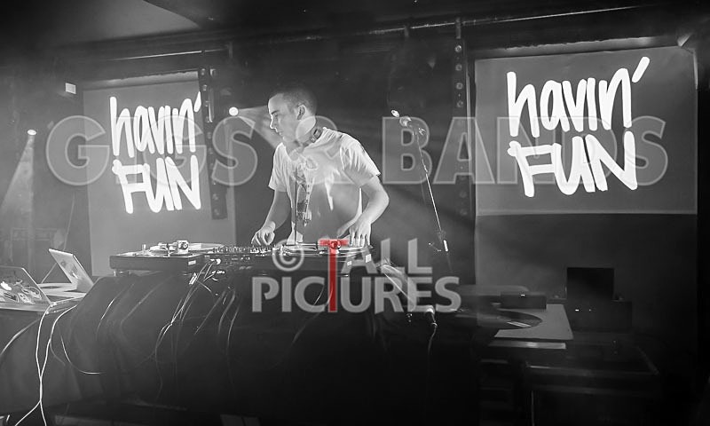 DJ Woody-14 - DJ WOODY