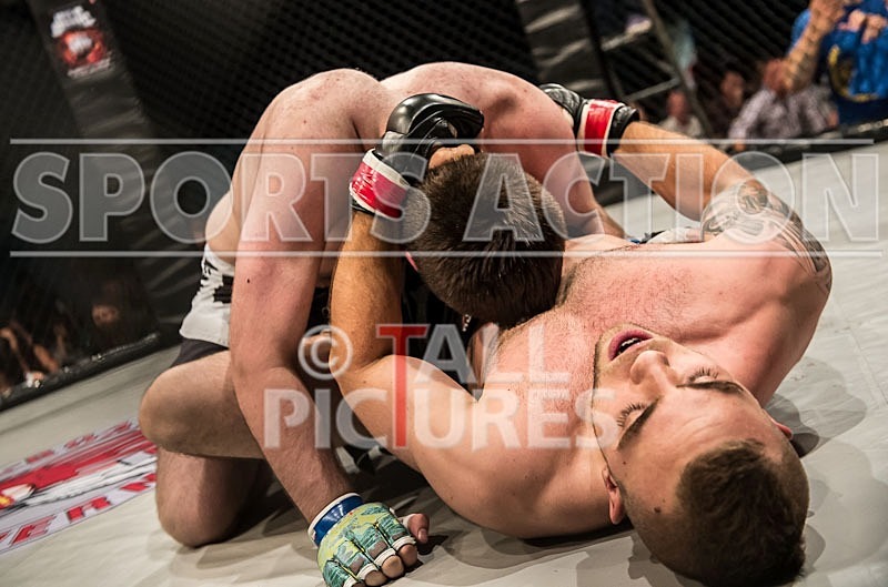 Cage Fighting_2012_Bout 11-42 - BOUT-11