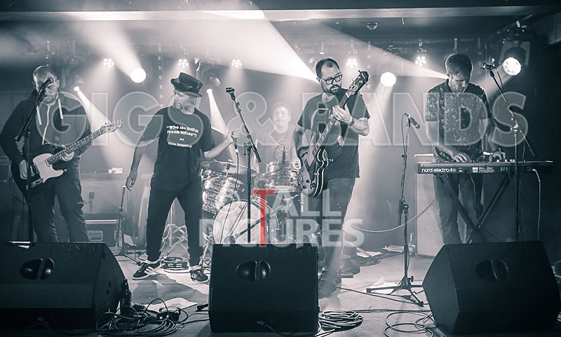 Thee Jenerators-520 - THEE JENERATORS