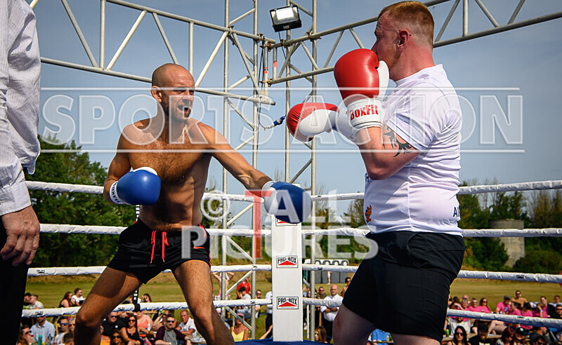 BOUT 3 - Dangerous Dan Cavanagh v Tim Scrappy Doo Rogers-17 - BOUT 3 - 'Dangerous' Dan Cavanagh v Tim 'Scrappy Doo' Rogers