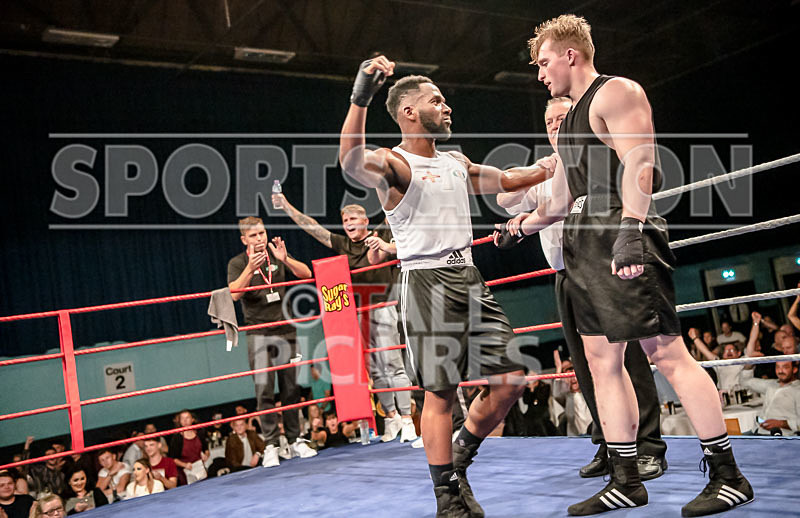 BOUT-10_Obile Botchway v Miles Horn-22 - BOUT-10_Obile Botchway v Miles Horn