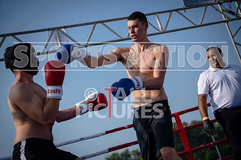 BOUT 4 - Alex -Quarter Pounder- Finer v Chris -Granite- Gavey-25 - BOUT 4 - Alex 'Quarter Pounder' Finer v Chris 'Granite' Gavey