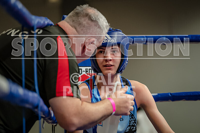 BOUT 3 - Arnie Watson v Curtis Jehu-7 - BOUT 3 - Arnie Watson v Curtis Jehu
