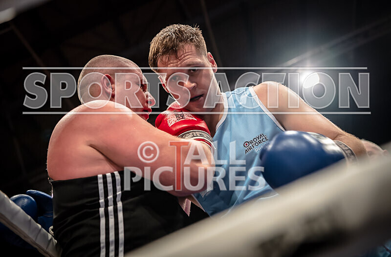 BOUT- 11 Dan Maree v George Westpfel-29 - BOUT 11: Dan Maree v George Westpfel