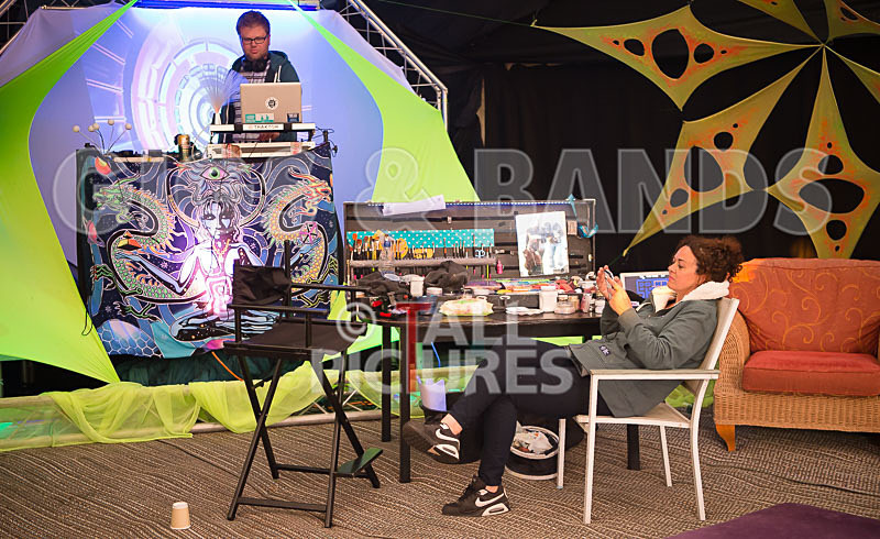 Chaos_People Peace Tent-12 - CHAOS 2016_THE PEOPLE & THE PEACE TENT