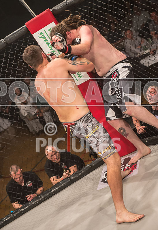 Chris Martin v Luke Riley-43 - BOUT 13