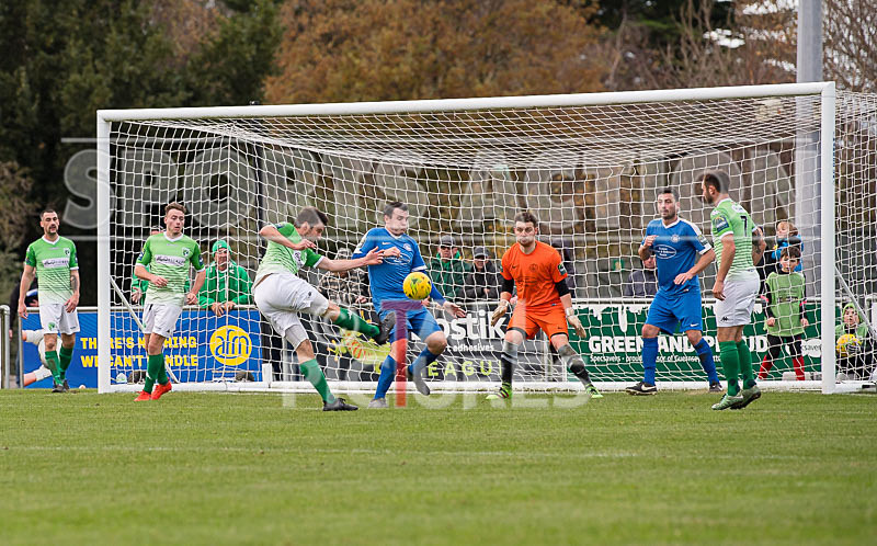 GFC v Shoreham_18-11-2017-17 - GUERNSEY FC v SHOREHAM