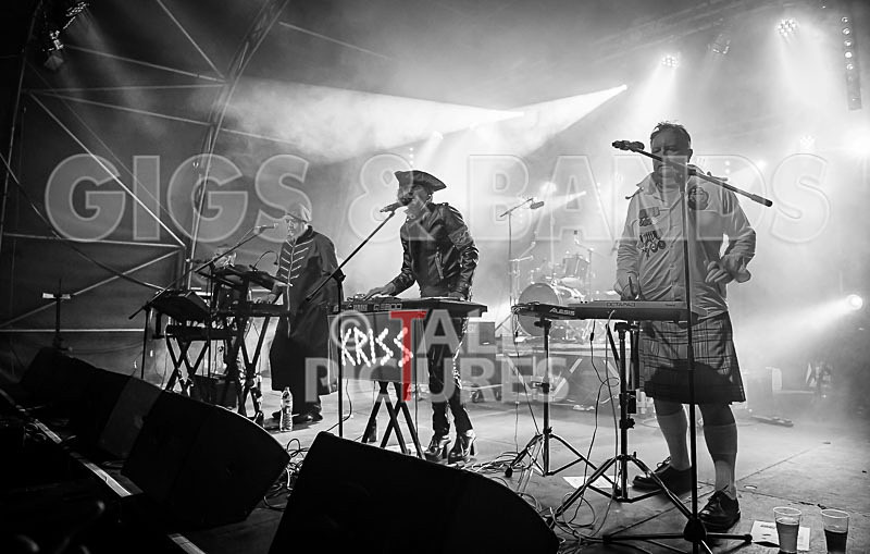 Fade to Grey-214 - FADE TO GREY