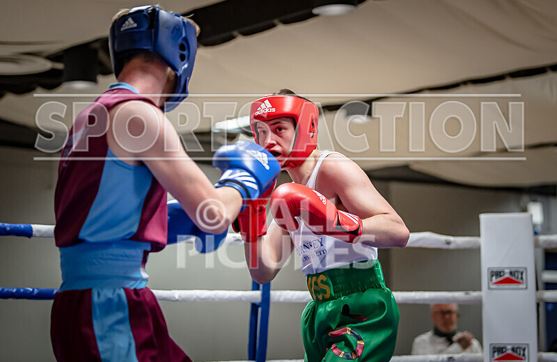 BOUT 4 - Ross Vining v Lewis Oyler-15 - BOUT 4 - Ross Vining v Lewis Oyler