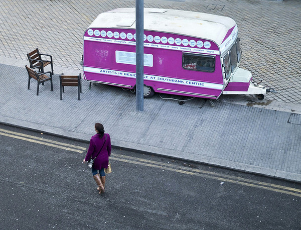 street-photography-colour-Linda Wisdom-04