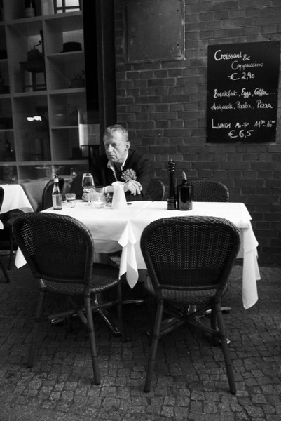 linda-wisdom-street-photography-Berlin-10