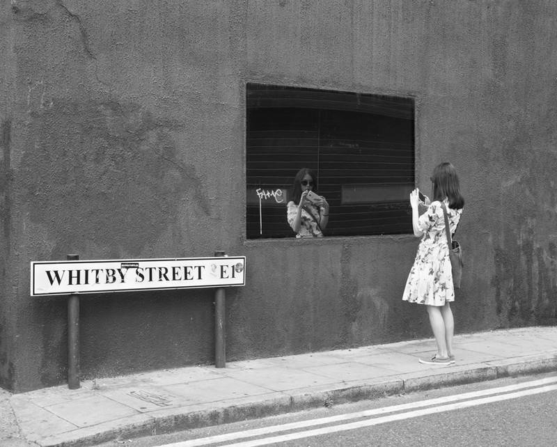 London Street Photography - Shoreditch Selfie