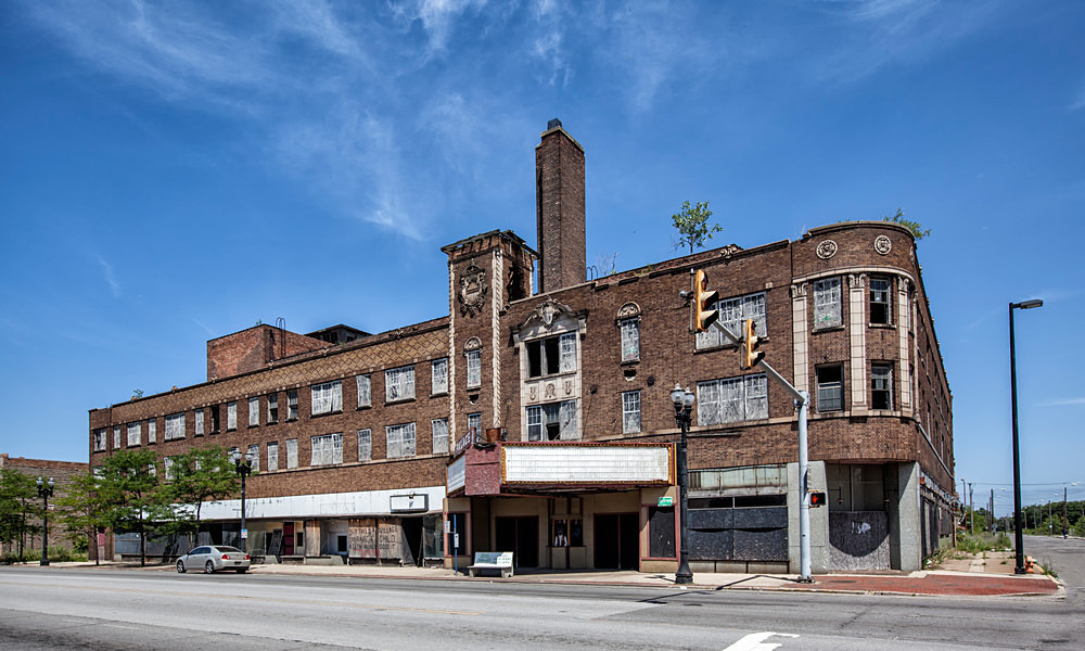 gary-indiana-palace-theatre-exterior