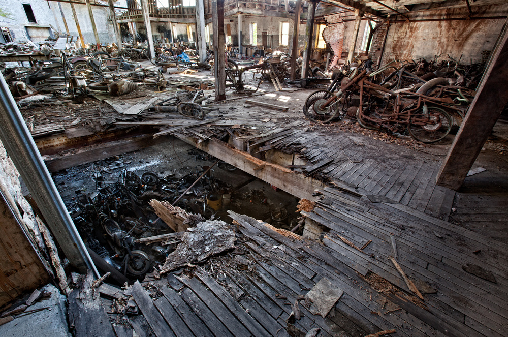 Kohl's Motorcycle Salvage, Lockport NY - Matthew Christopher Murray's