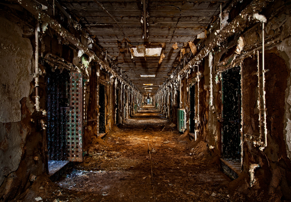 Decrepit cell block, Holmesburg Prison, Philadelphia PA | Abandoned